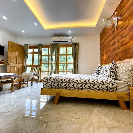 The Wild Yak Hotel Mandi Buitenkant foto