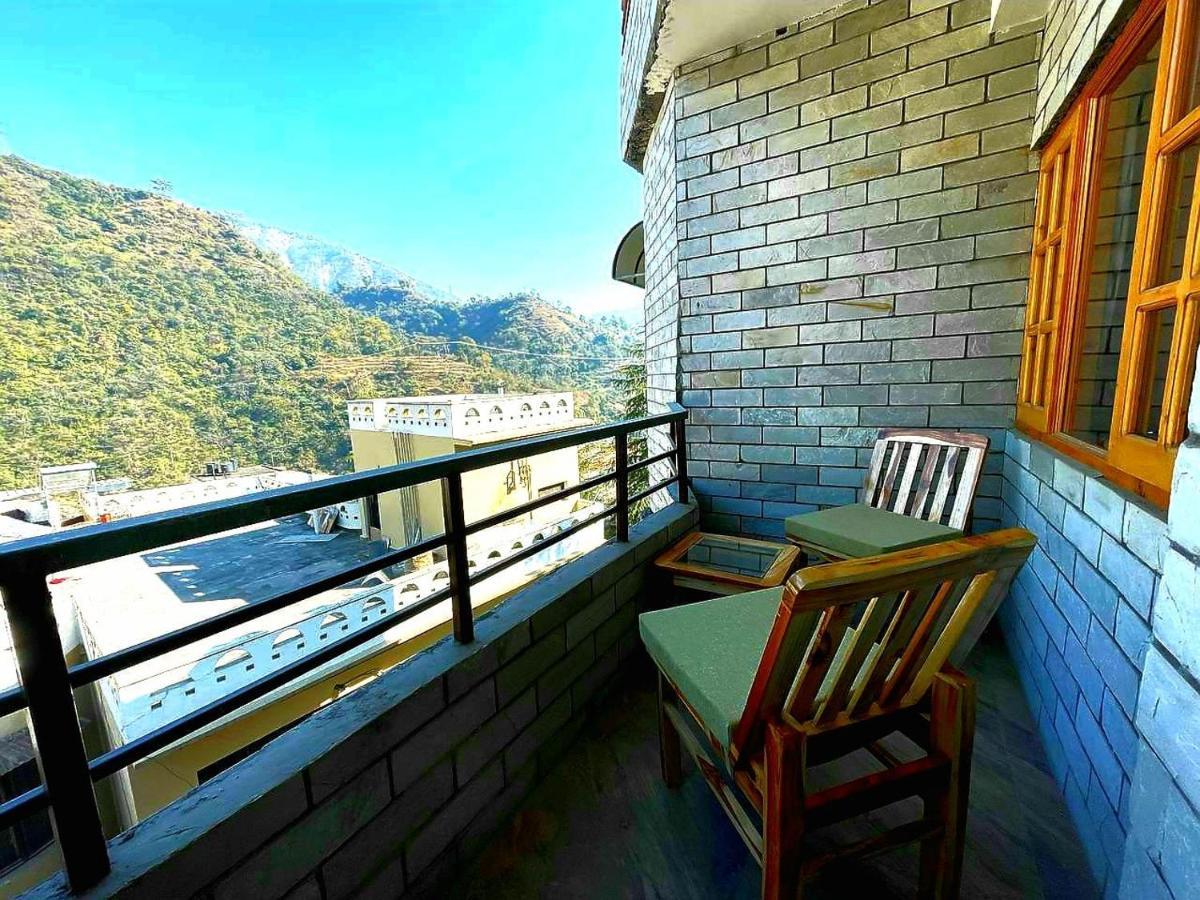 The Wild Yak Hotel Mandi Buitenkant foto