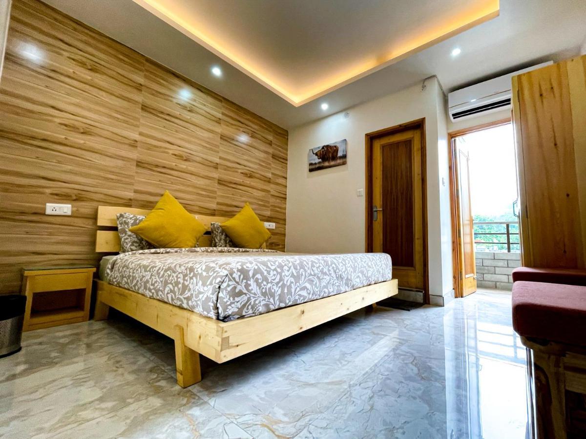 The Wild Yak Hotel Mandi Buitenkant foto
