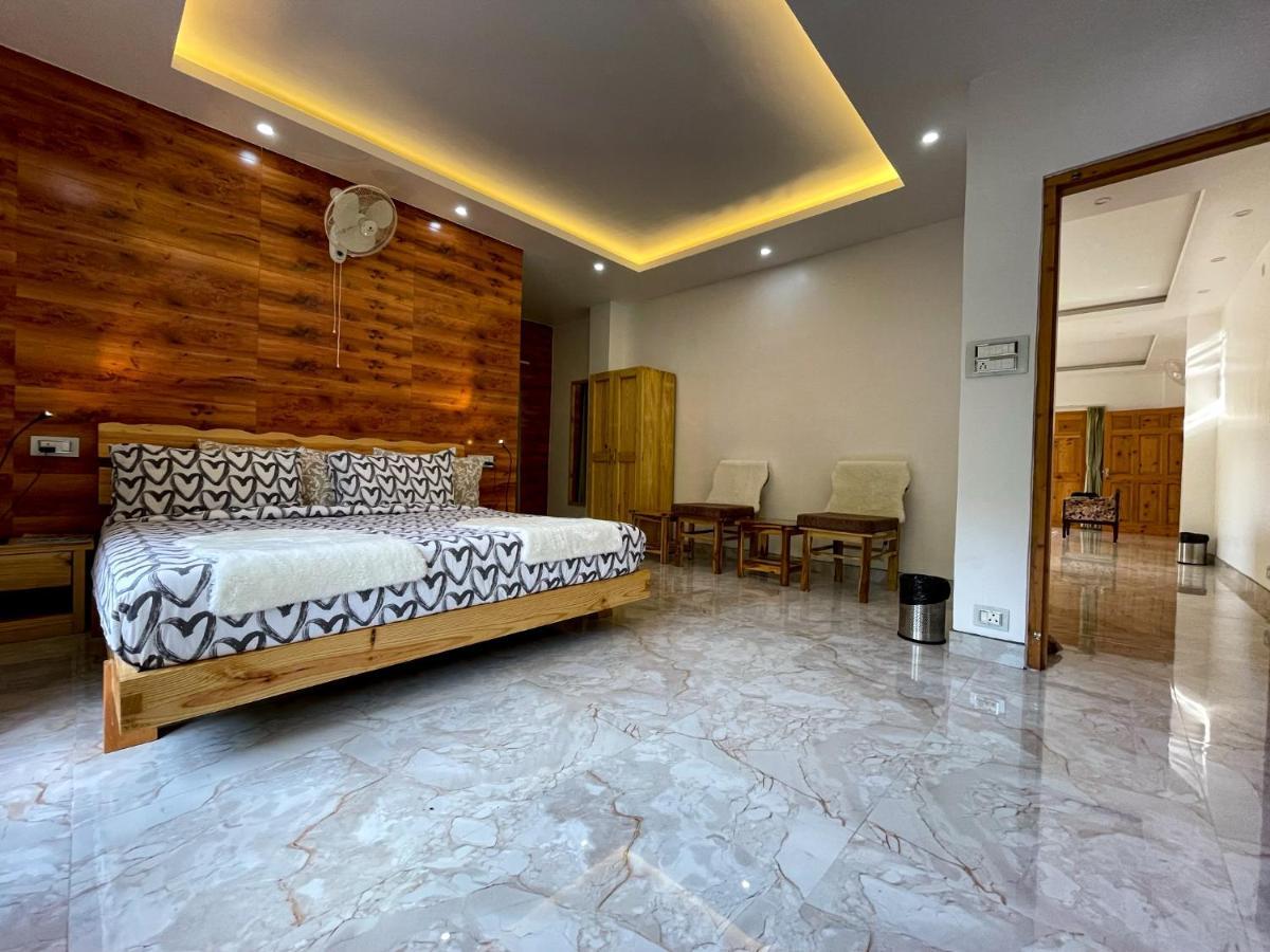 The Wild Yak Hotel Mandi Buitenkant foto