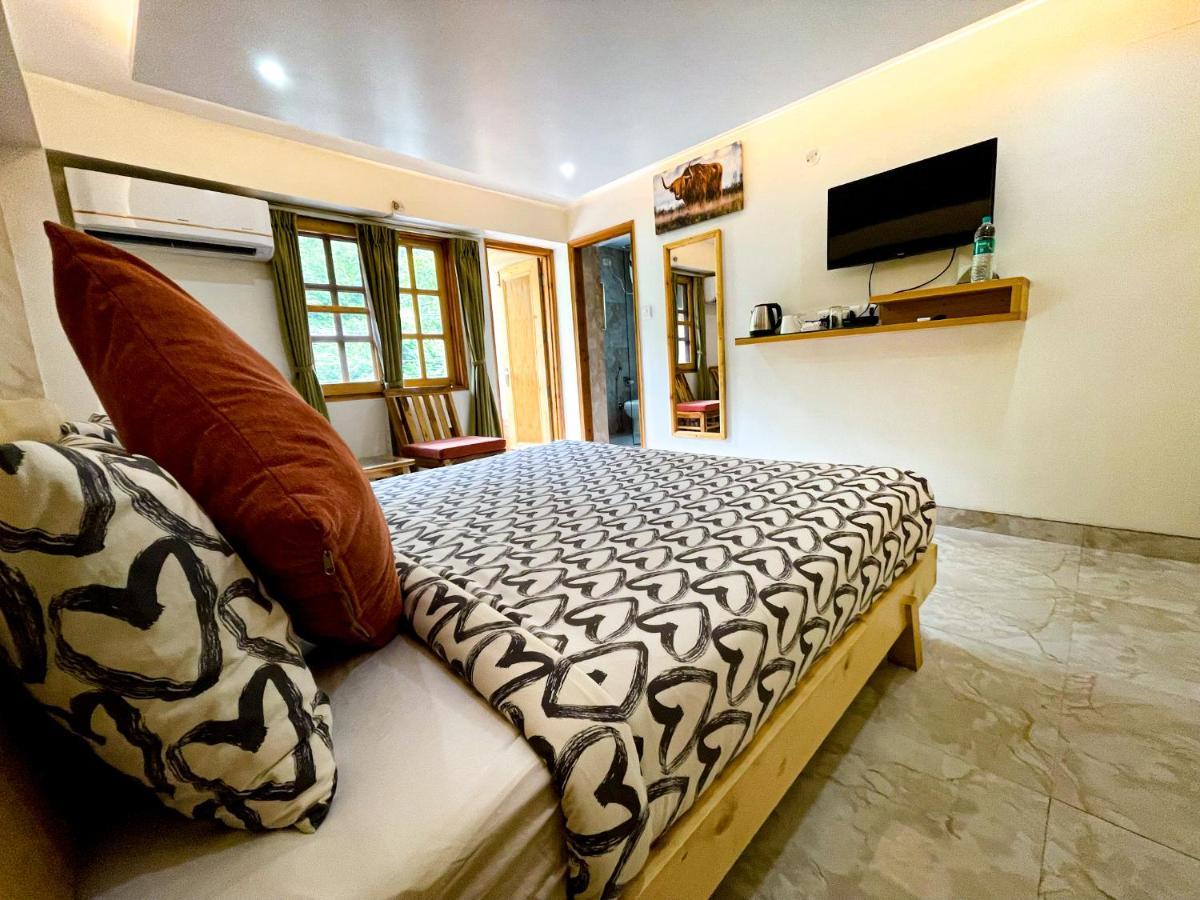 The Wild Yak Hotel Mandi Buitenkant foto
